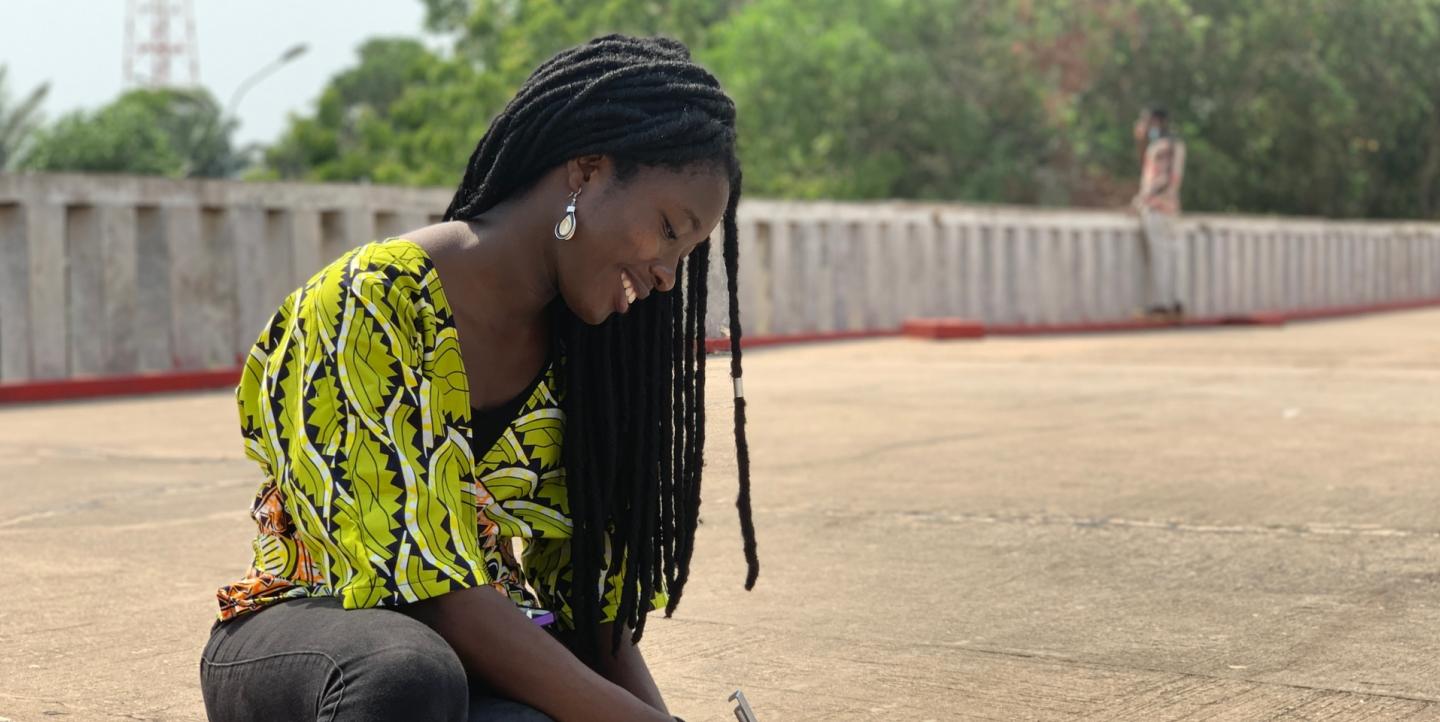 Radio nigeriana capacita a mujeres en investigación sobre temas de género